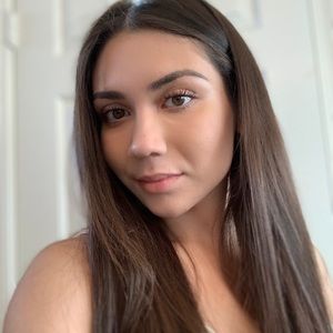 Meet your Posher, Sabrina